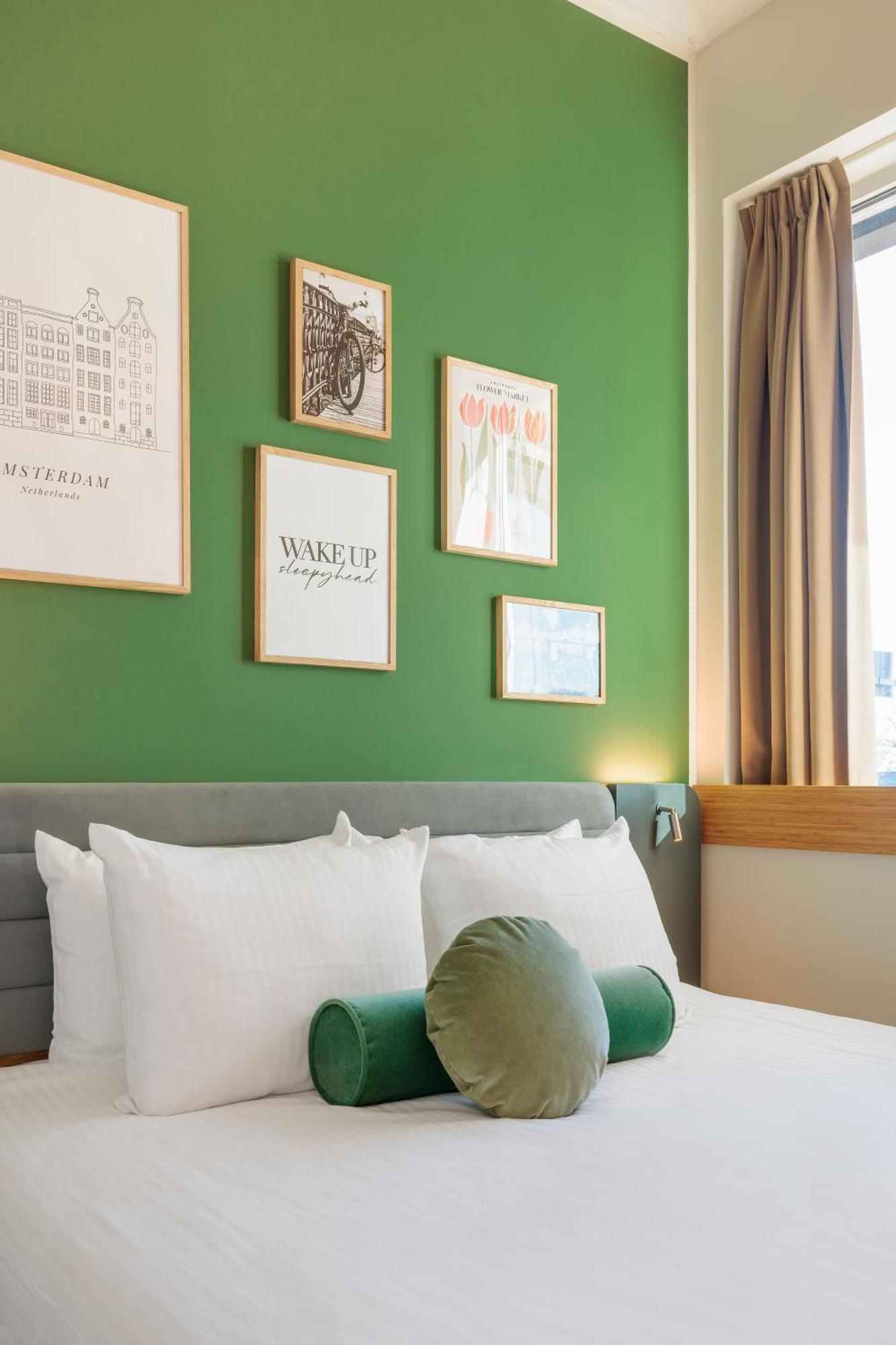 Maxhotel Amsterdam Airport Schiphol - Recently Renovated Hoofddorp Exterior photo