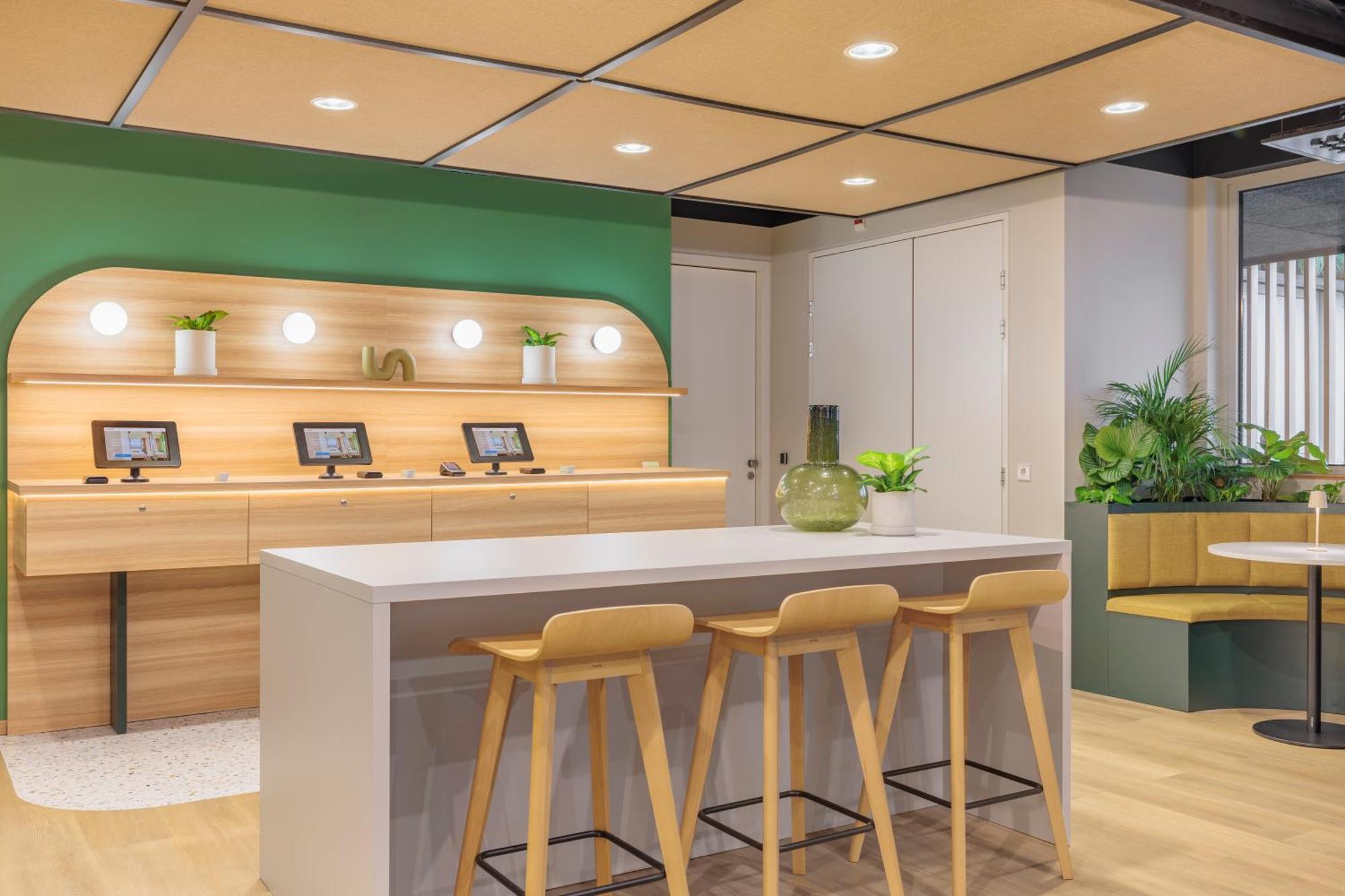 Maxhotel Amsterdam Airport Schiphol - Recently Renovated Hoofddorp Exterior photo