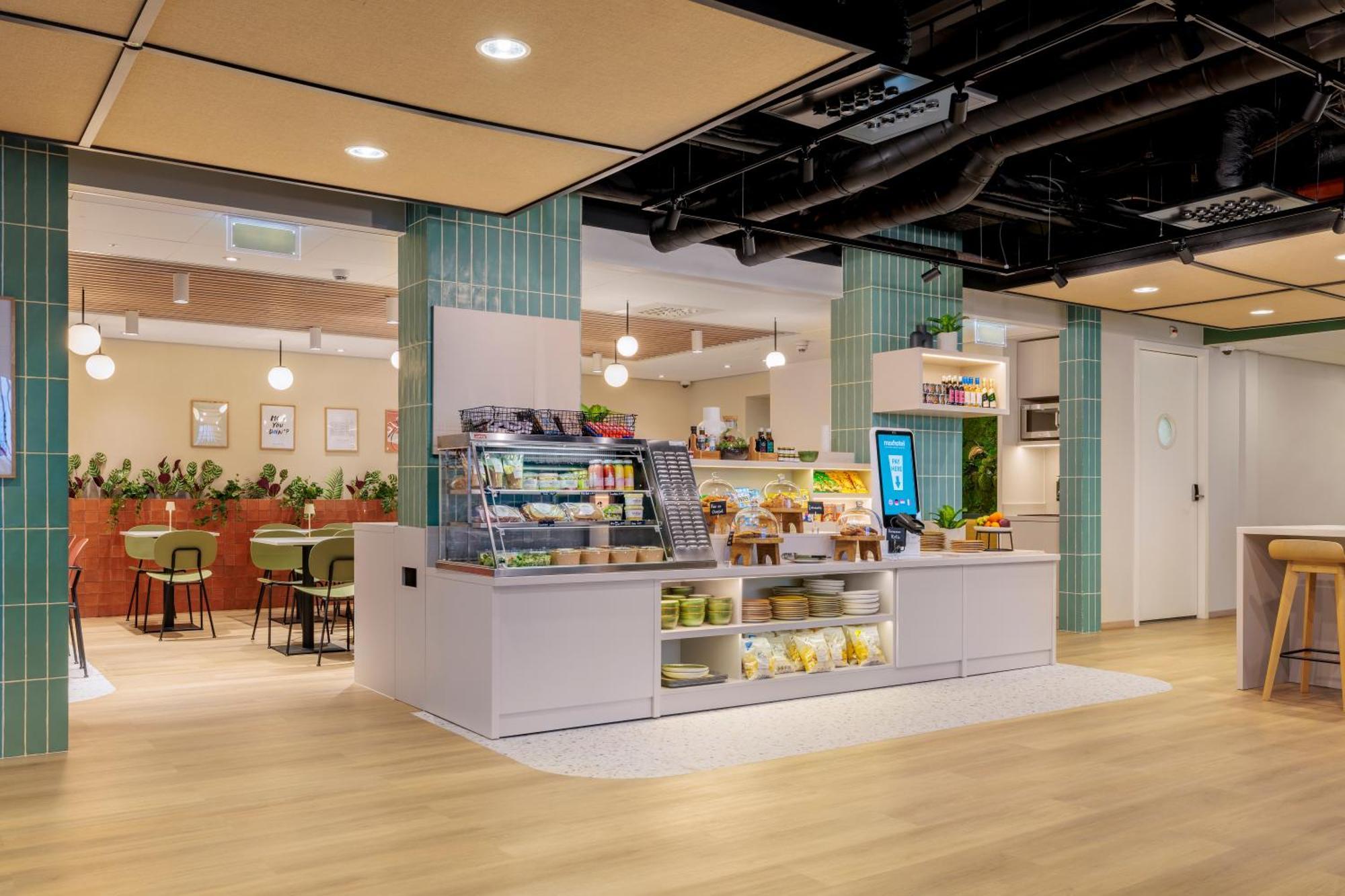 Maxhotel Amsterdam Airport Schiphol - Recently Renovated Hoofddorp Exterior photo