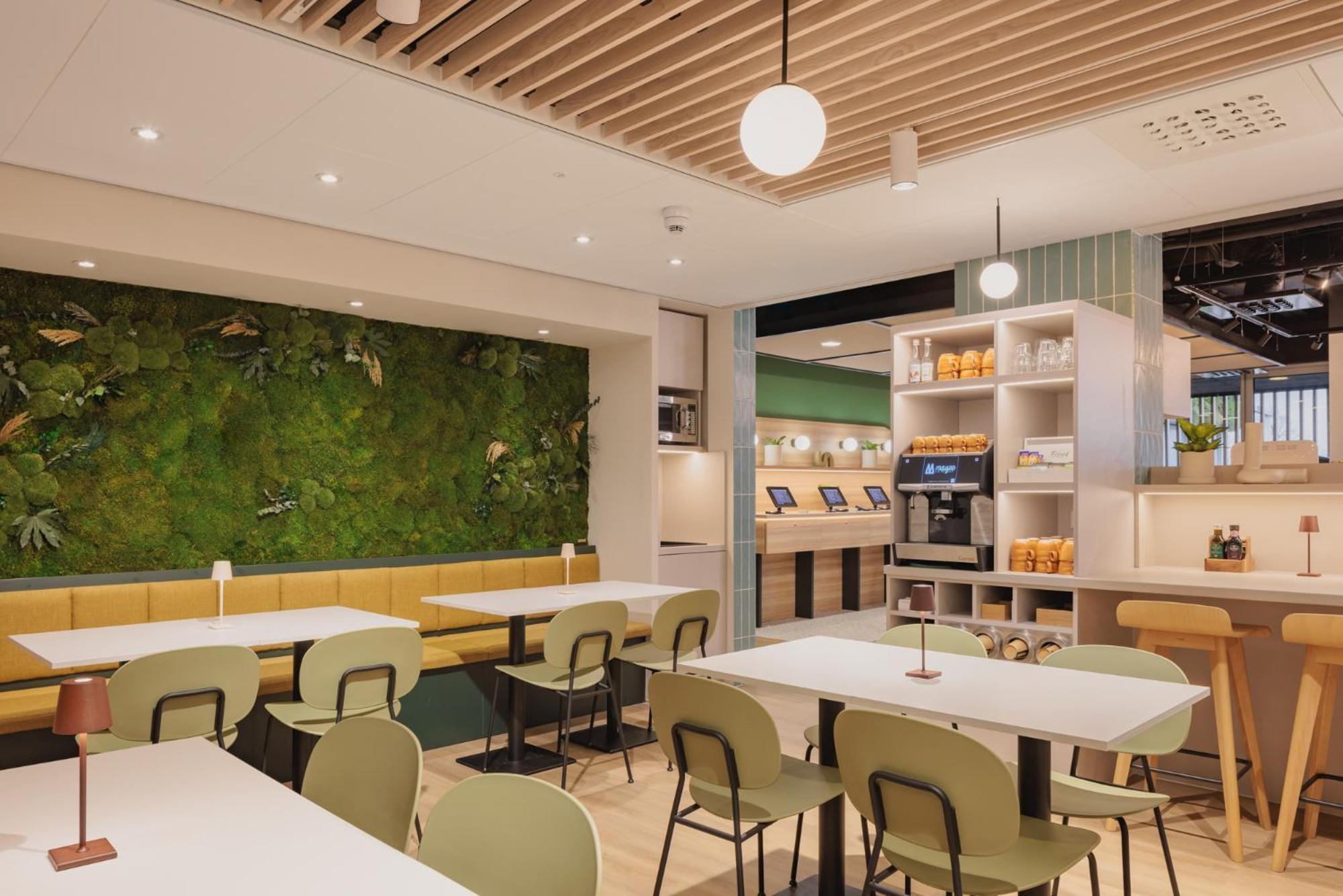 Maxhotel Amsterdam Airport Schiphol - Recently Renovated Hoofddorp Exterior photo